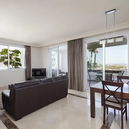 Lomas Del Marques Benahavis Apartment Estepona